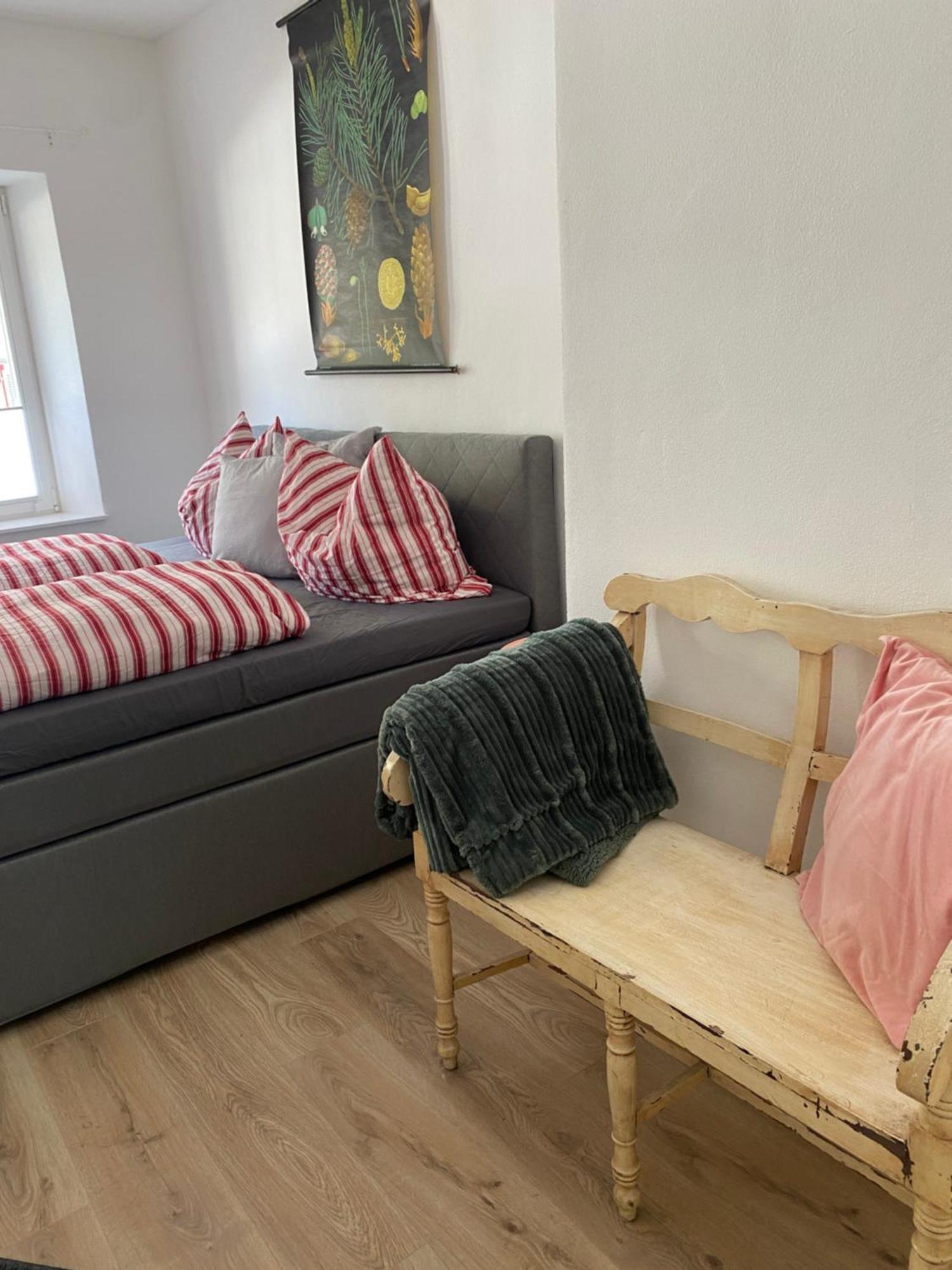 Appartement Hueftgold Schlafen & Wohnen à Montjoie Extérieur photo